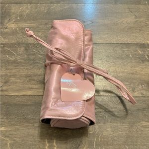 It Cosmetics Makeup‎ Roll Bag NEW